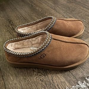 Ugg women’s Tasman Slippers